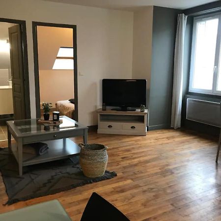 Logement A Brive, Proche Centre-Ville Et Gare, Avec Climatisation - Internet Fibre - Stationnements Gratuit Buitenkant foto