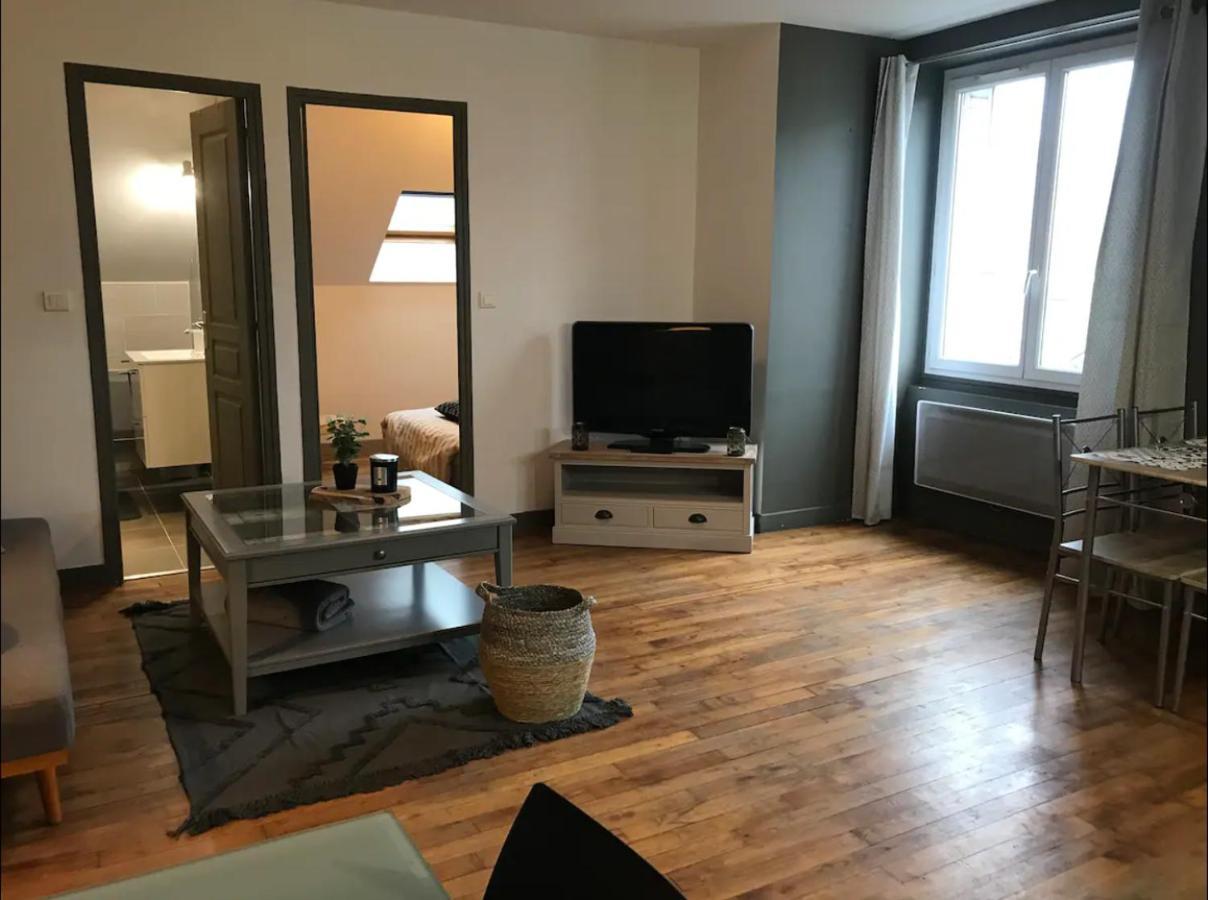 Logement A Brive, Proche Centre-Ville Et Gare, Avec Climatisation - Internet Fibre - Stationnements Gratuit Buitenkant foto